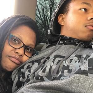 Meet your Posher, Joi